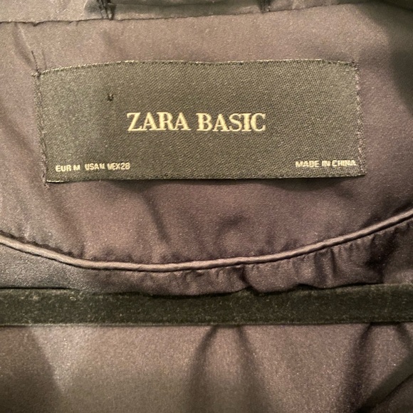 Black Zara Lightweight Jacket - Picture 3 of 4